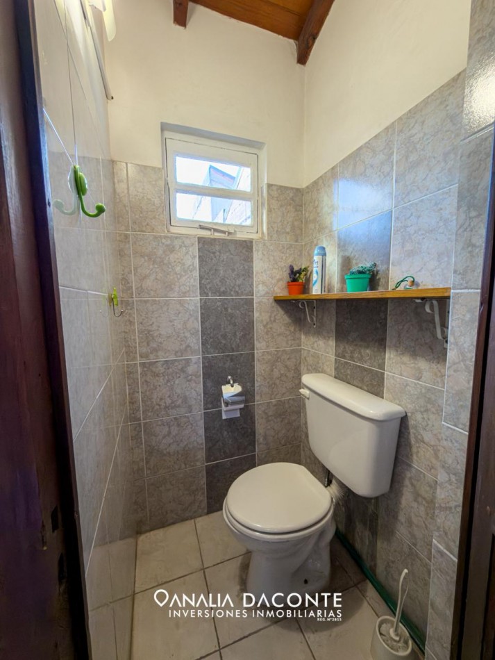 Imponente chalet 5 ambientes con garage y gran parque