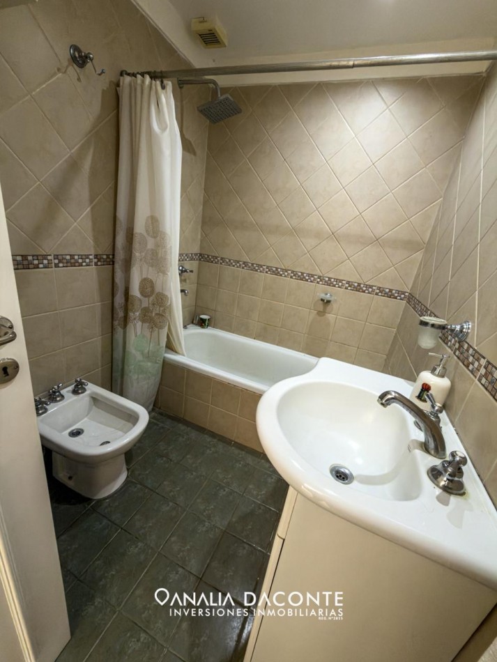 Moderno chalet 4 amb con garage y gran parque