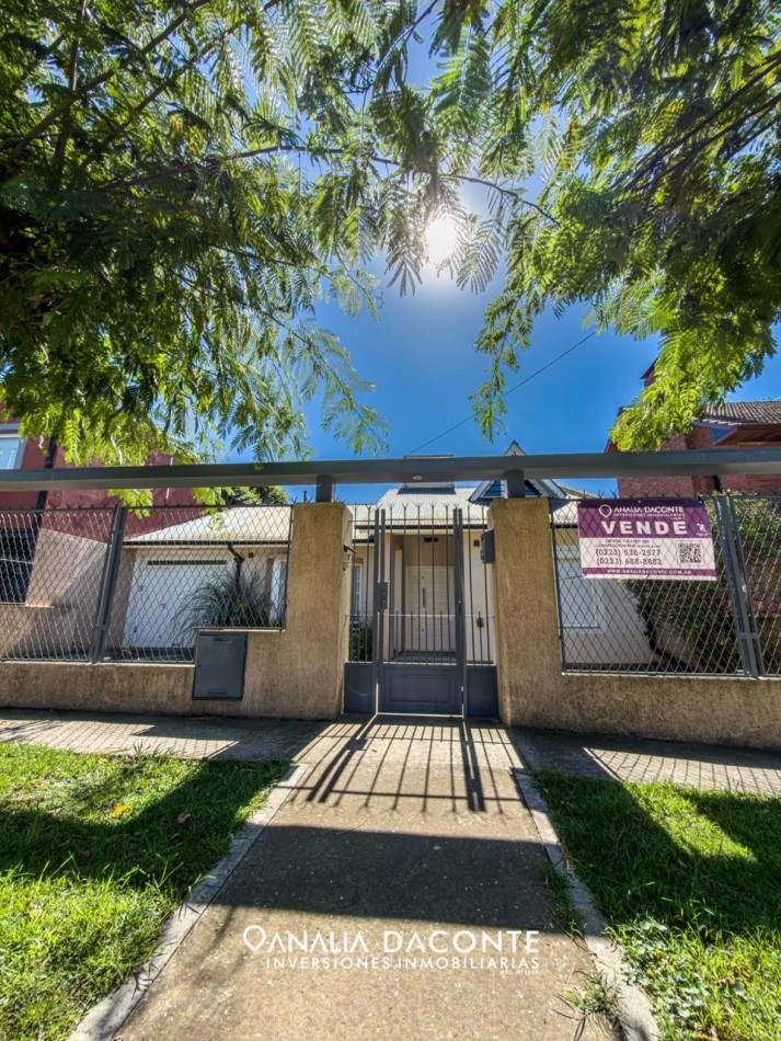 Moderno chalet 4 amb con garage y gran parque