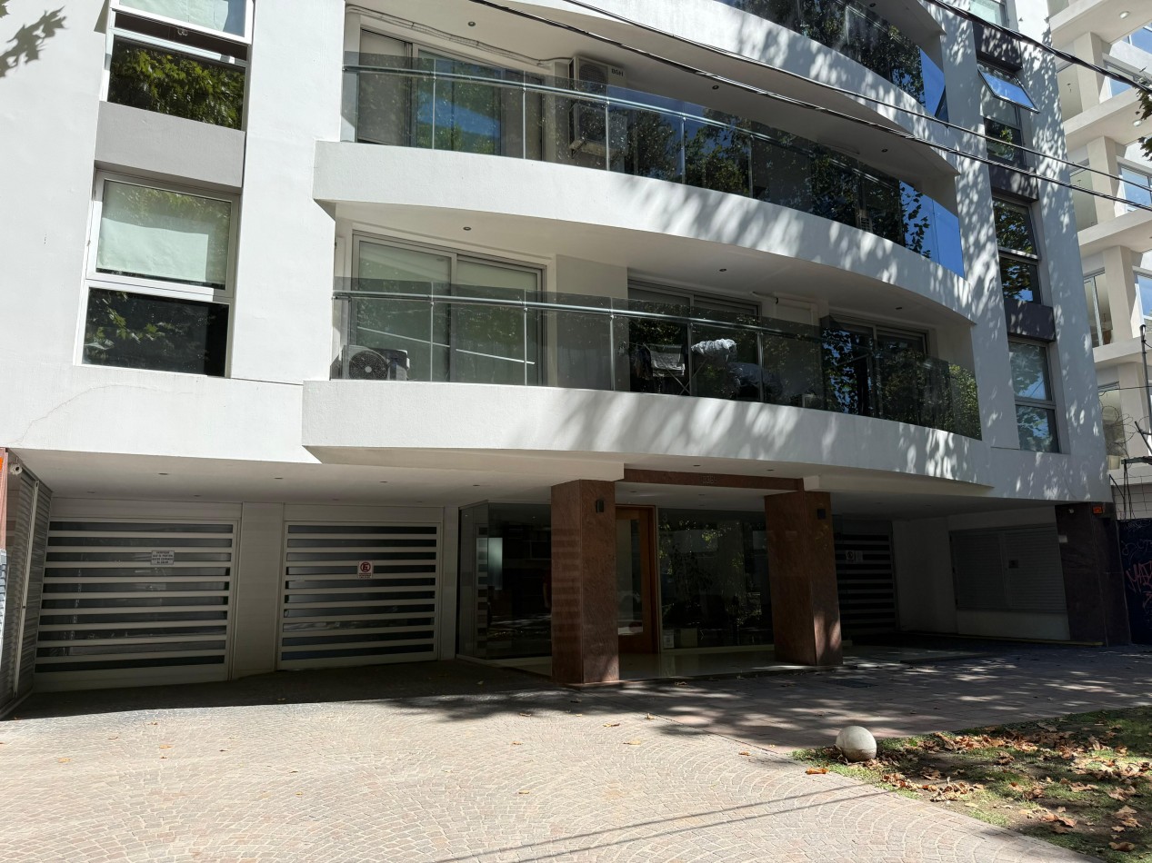 Exclusivo depto 3 amb con cochera doble y baulera