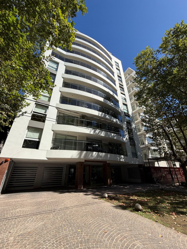 Exclusivo depto 3 amb con cochera doble y baulera