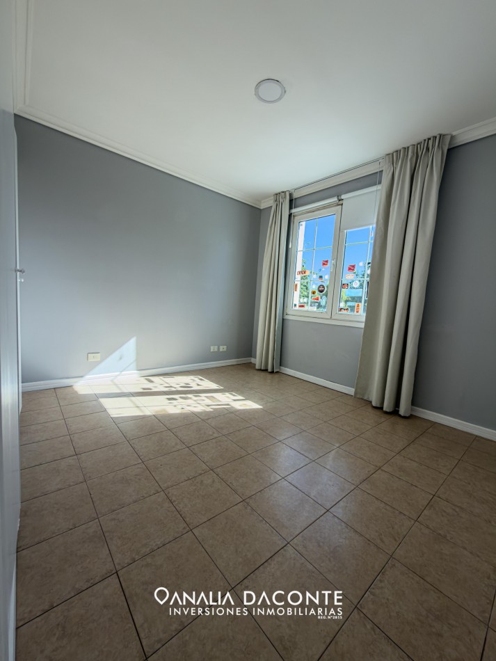 Chalet 5 amb de categoria 