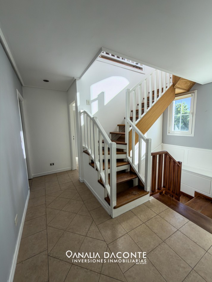 Chalet 5 amb de categoria 