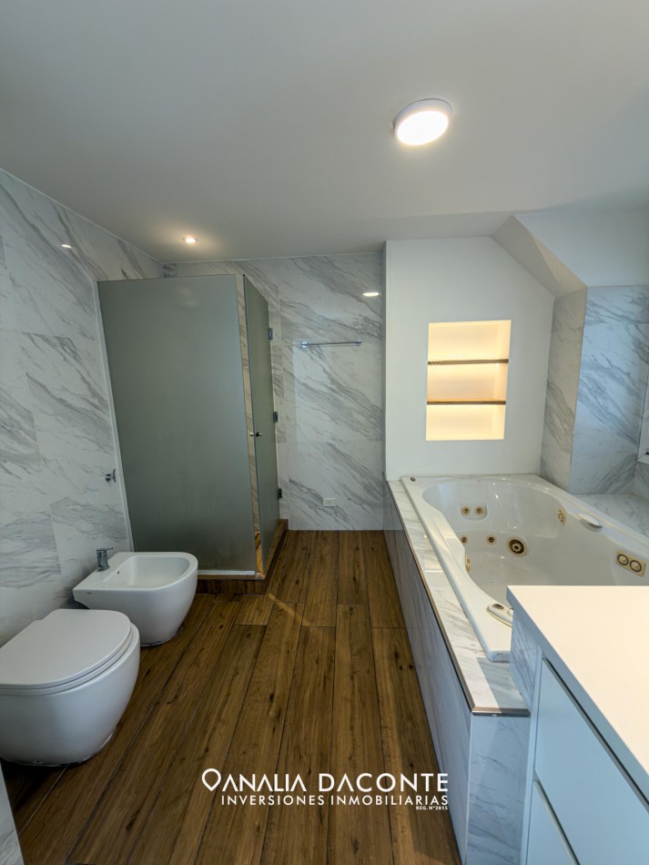 Chalet 5 amb de categoria 