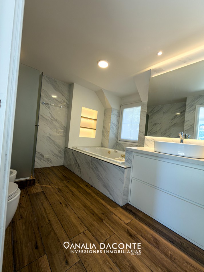 Chalet 5 amb de categoria 