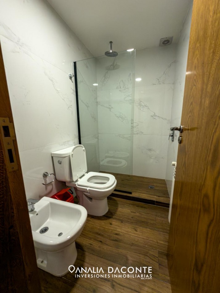 Depto 3 amb frente al mar. Amoblado. Maral 50