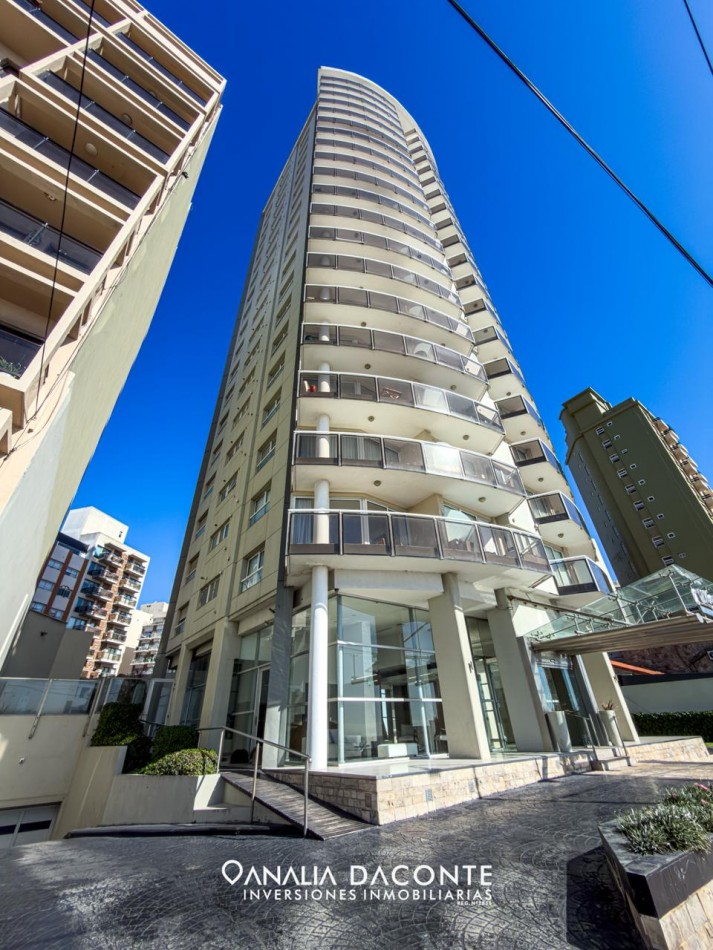 Depto 3 amb frente al mar. Amoblado. Maral 50