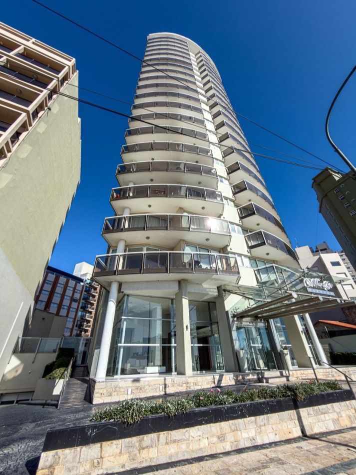 Depto 3 amb frente al mar. Amoblado. Maral 50