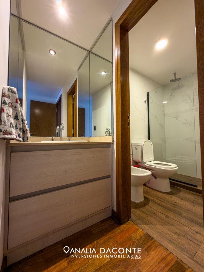 Depto 3 amb frente al mar. Amoblado. Maral 50