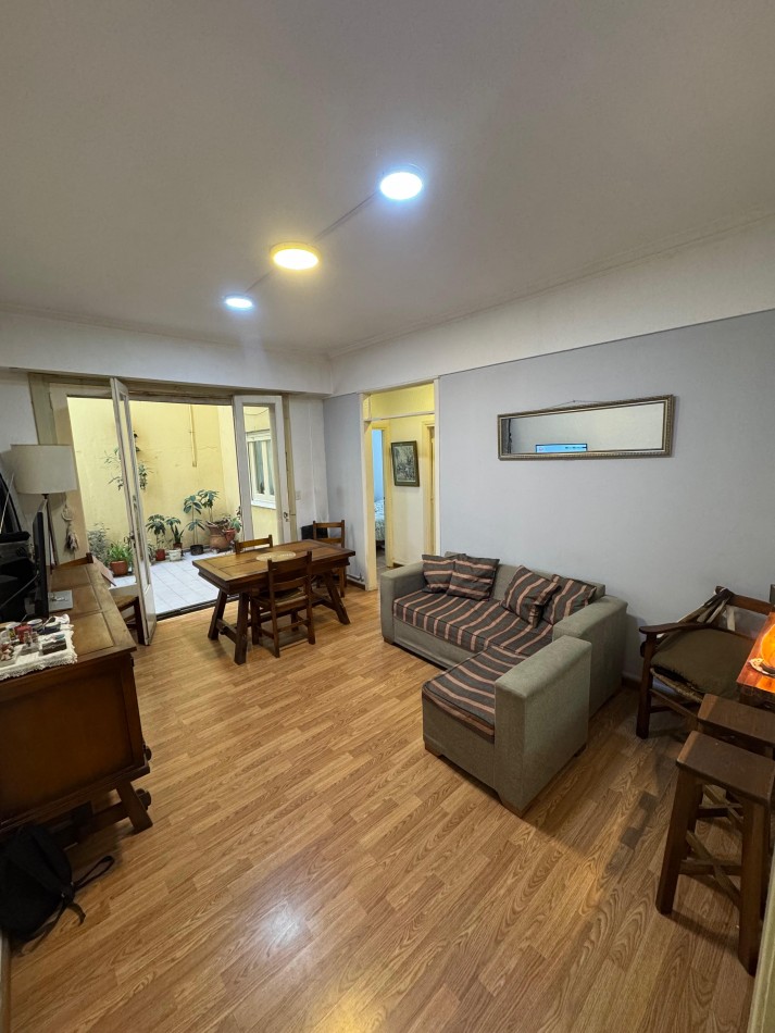 Depto 3 amb con 2 patios