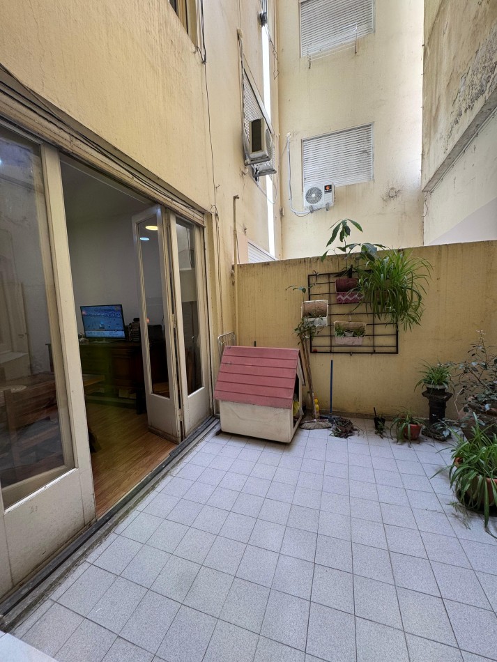 Depto 3 amb con 2 patios