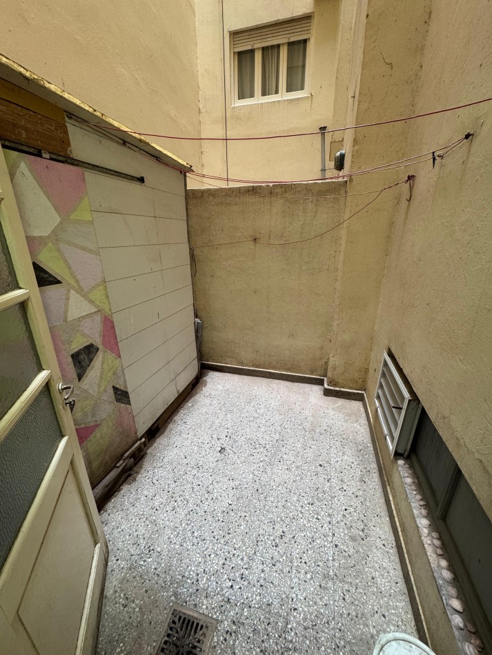 Depto 3 amb con 2 patios