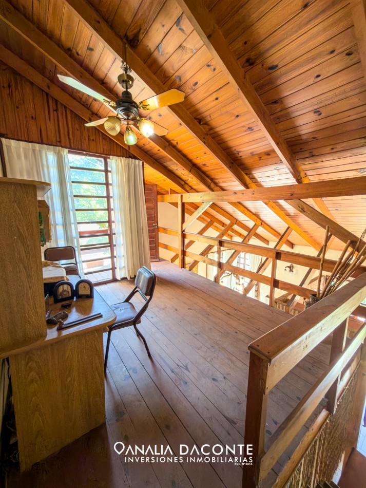 Impecable duplex 4 AMB con garage y parque