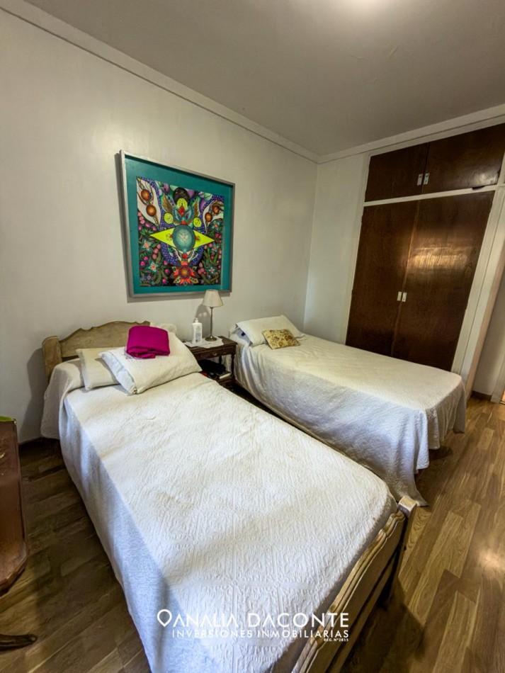 Gran chalet 5 amb en equina.  Constitucion