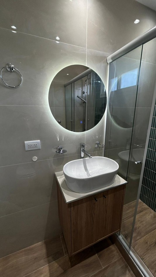 2 amb  vista al mar, con dependencia y cochera fija doble