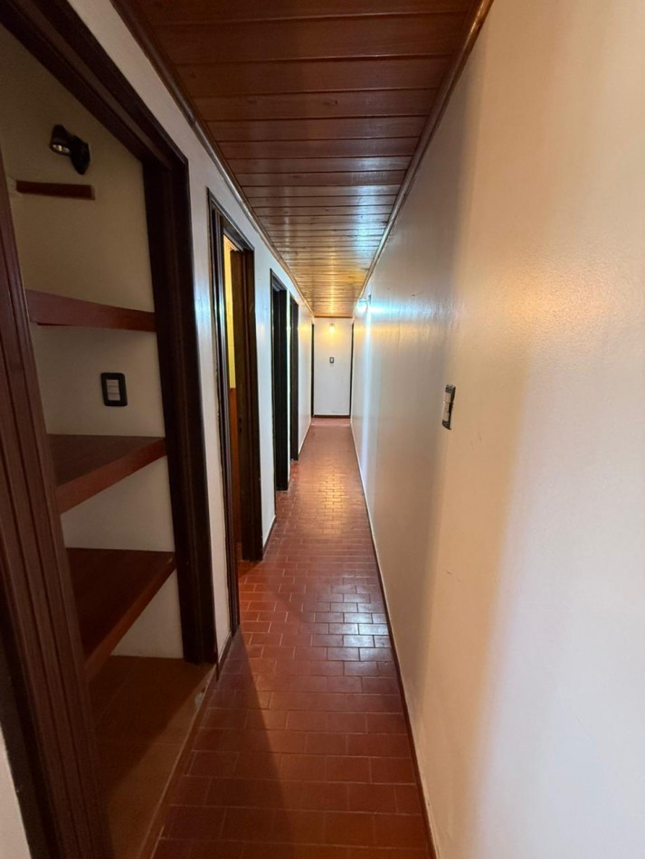 Amplio departamento 4 amb barrio Santa Rita