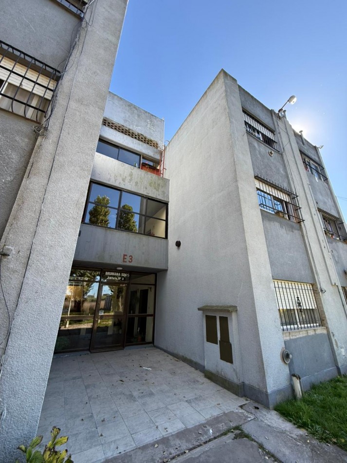 Amplio departamento 4 amb barrio Santa Rita