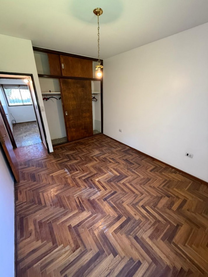 Amplio departamento 4 amb barrio Santa Rita