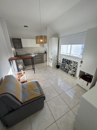 Departamento 1 amb a la calle reciclado en su totalidad 