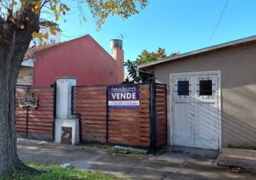 Casa 6 amb. Distrito R4 ideal construccion de edificio Pompeya