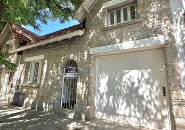 Impecable chalet en PH con garage en La Perla