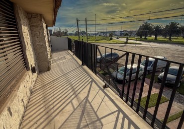 Depto 3 amb con balcon terraza y patio. Lopez de Gomara