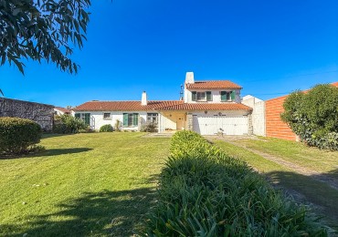 RESERVADA!!Gran chalet 8 amb en block en Constitucion