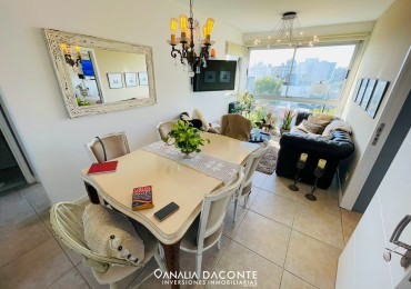 Semi piso moderno 3 amb con balcon y cochera cubierta en Macrocentro