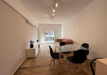 RESERVADO! 3 amb a la calle con balcon y cochera! zona Aldrey